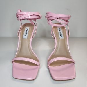 New Steve Madden Uplift Pink Patent Lace Up Ankle Wrap Size 6 square toe Sandals